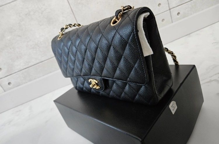 Small double flap (Category: Luxury Bags & Wallets) located in Cabadbaran. Submitted by luxurysourcedbyjinx (Listing ID 1269503871, Image 2). Description: .