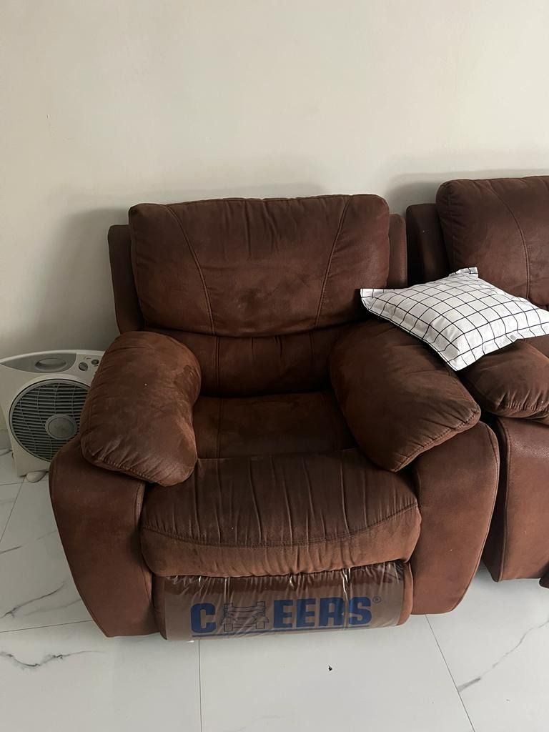 Sofa Cheers Informa