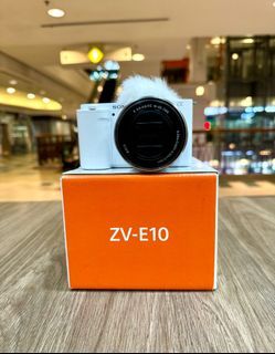 Sony ZV-E10 with 16-50mm OSS kit Sc 2k (98% new) Sony Malaysia Warranty till MAY 2024