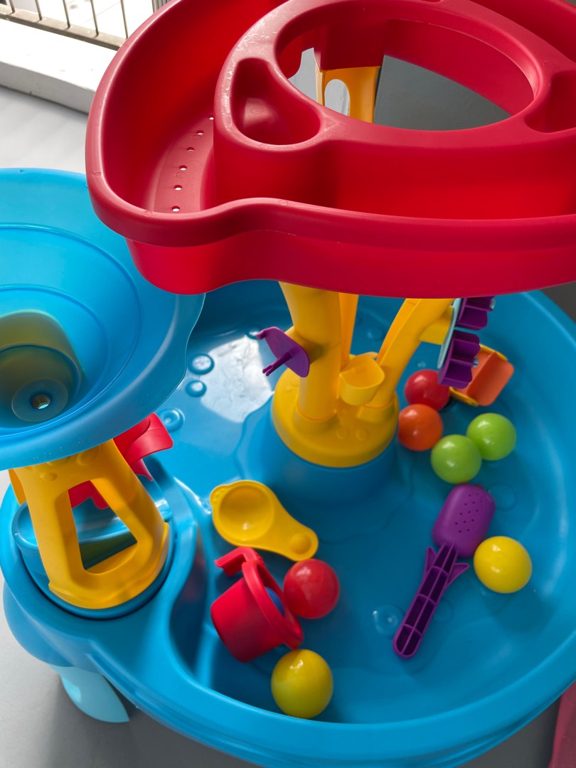 Step2 tidal towers water play table, Babies & Kids, Infant Playtime on