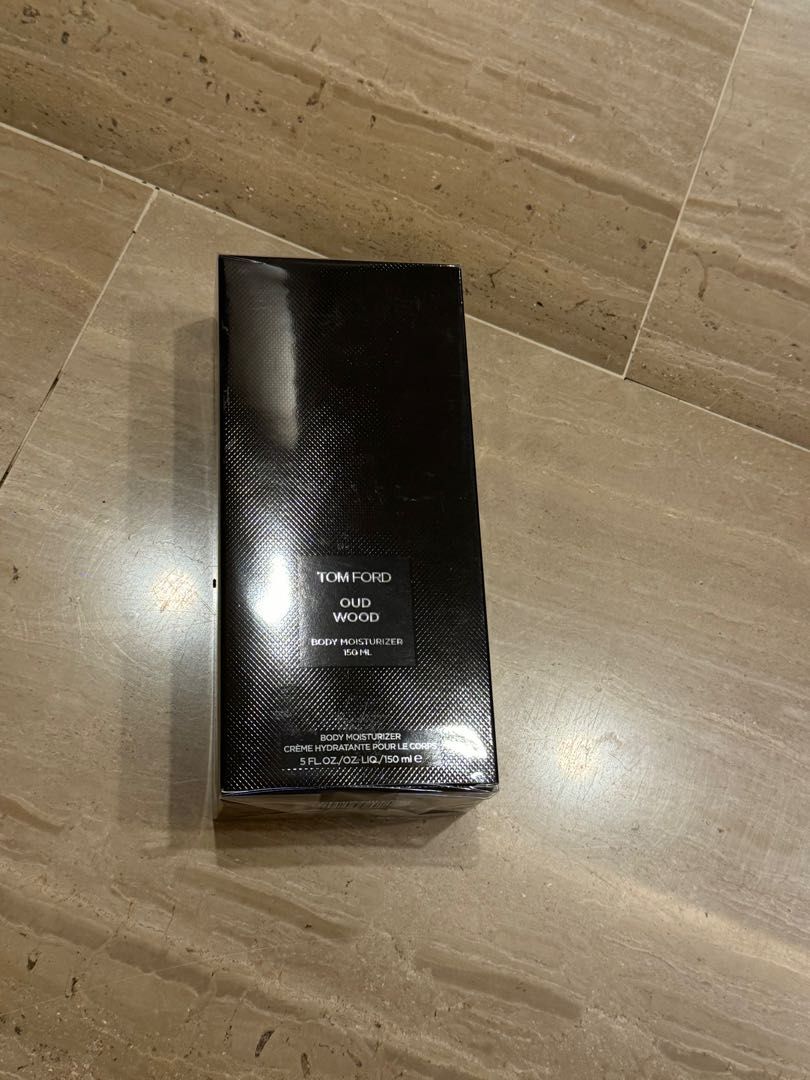 Tom ford 2025 oud wood moisturiser