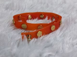 (Category: ) located in . Submitted by dalle_closet (Listing ID 1269488042, Image 1). Description: .