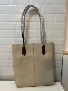 （分類：）位於 。 由 kmaluk 提交（商品編號 1269651479，圖片 1）。簡介： 。