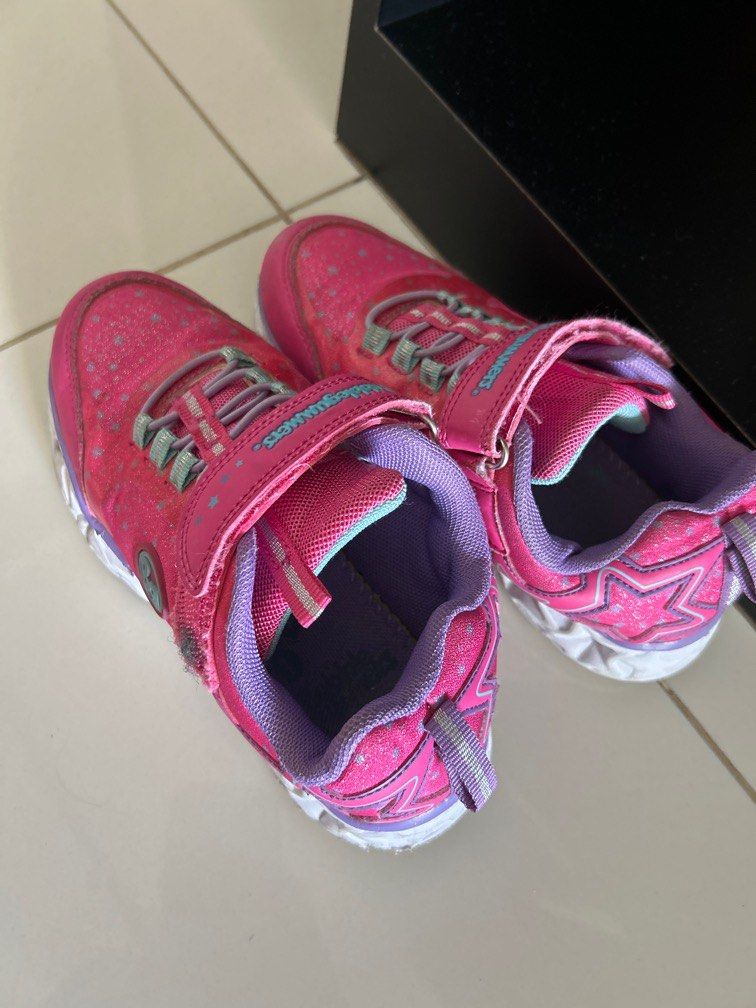 Girls track shoes top
