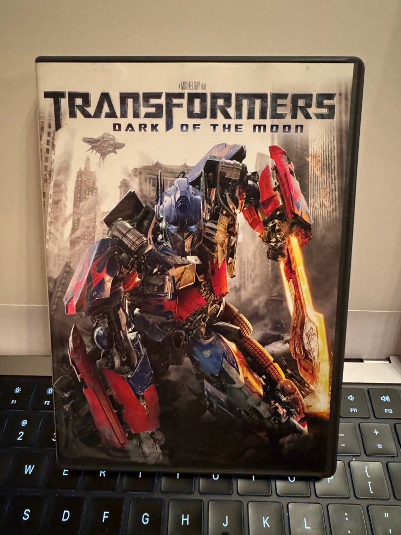 Transformer dark of the moon DVD, 興趣及遊戲, 音樂、樂器 & 配件, 音樂與媒體 CD 及 DVD