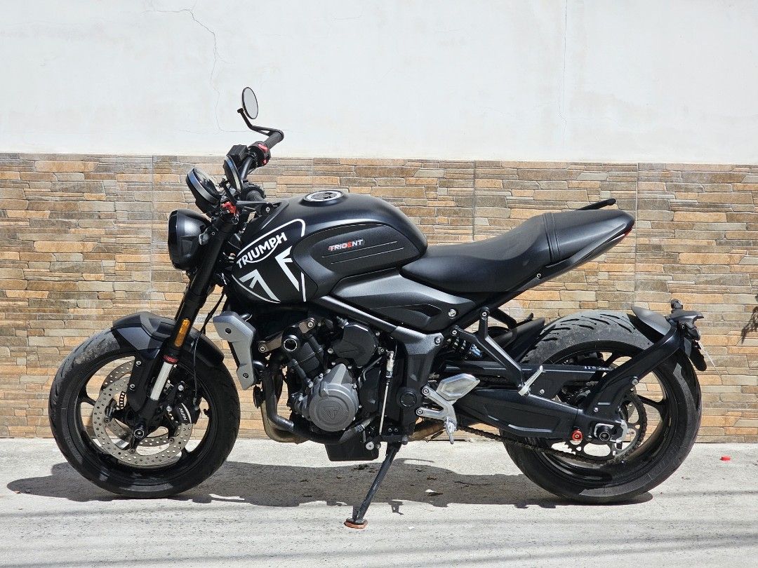 Triumph top trident 2022