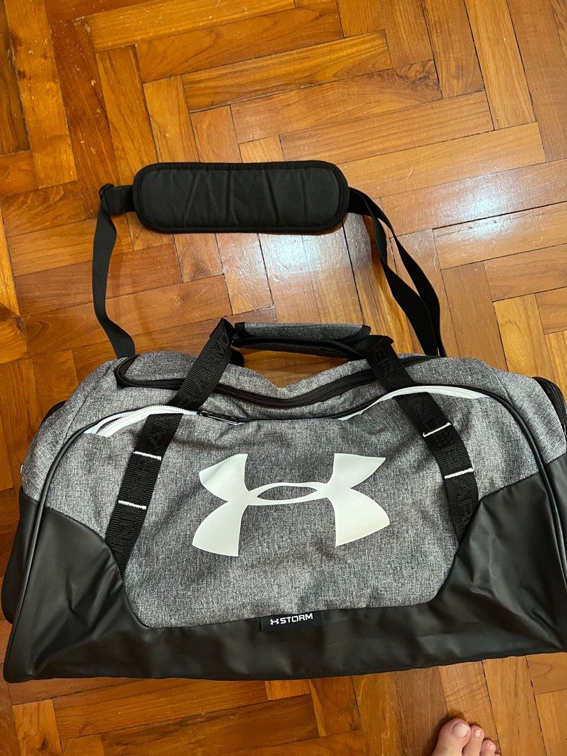 Under armour storm sales duffle