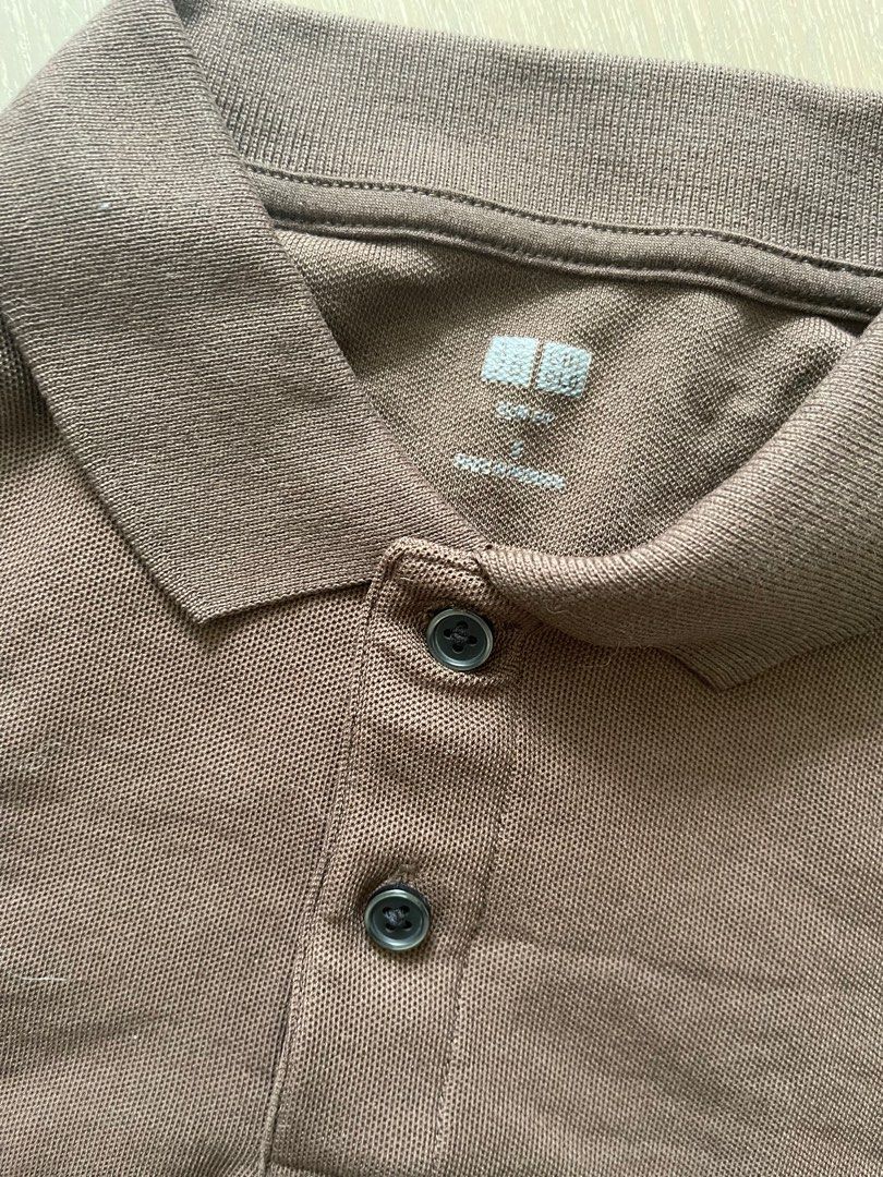 Uniqlo Polo Shirt (Category: Tshirts & Polo Shirts ) located in Paranaque City. Submitted by handmedownstuff (Listing ID 1269519104, Image 2). Description: .