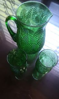Vintage 1980s Pitcher and Glass set - Leaves, Green