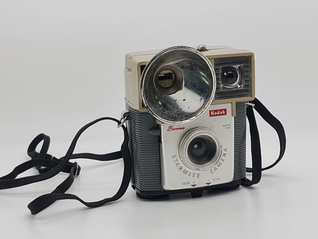 Vintage kodak brownie starmite camera 1960, Photography, Cameras