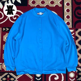 (Kategori: ) berada di . Dikirim oleh blacksmiththriftmart (ID iklan 1269516623, Gambar 1). Deskripsi: .