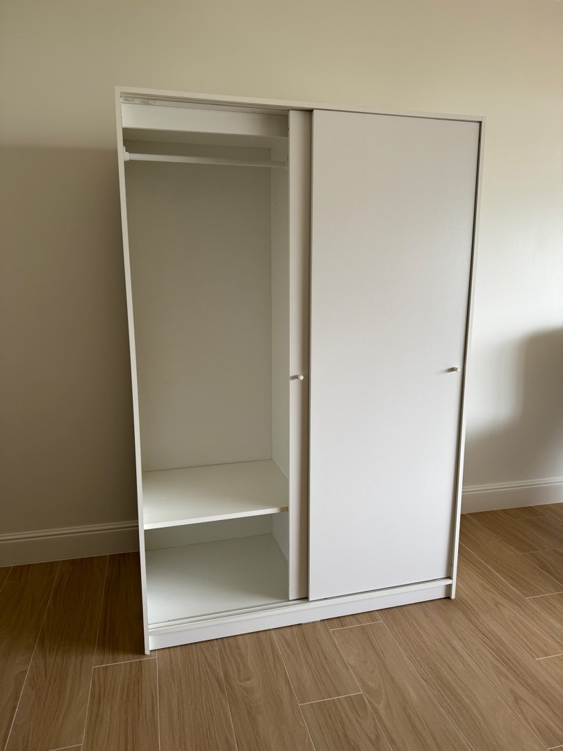 Kleppstad store sliding door
