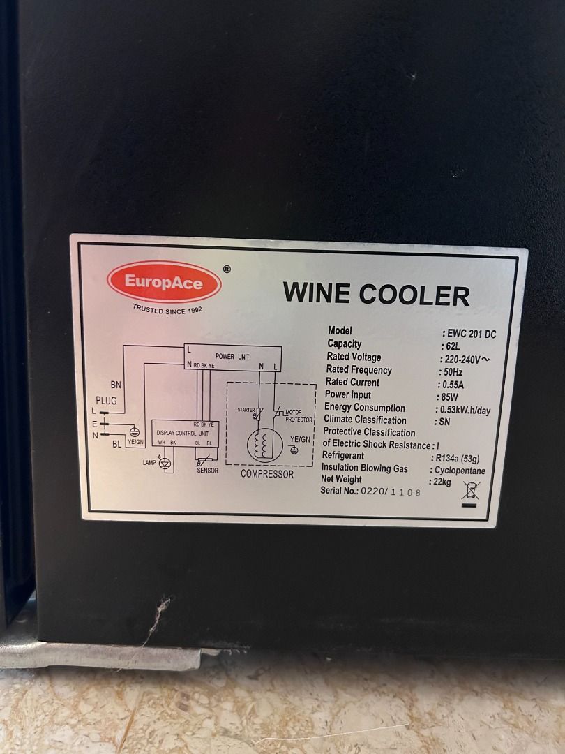 Wine Cellar / Chiller (EuropAce) 20 bottles EWC 201, TV & Home