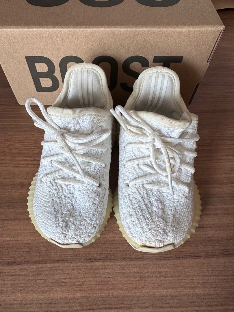 Newborn yeezys hotsell