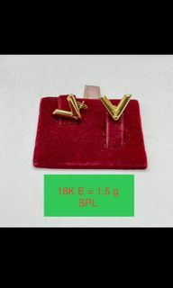 18K Saudi Gold V Earrings
