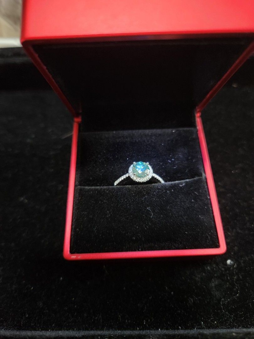 Real outlet diamond ring