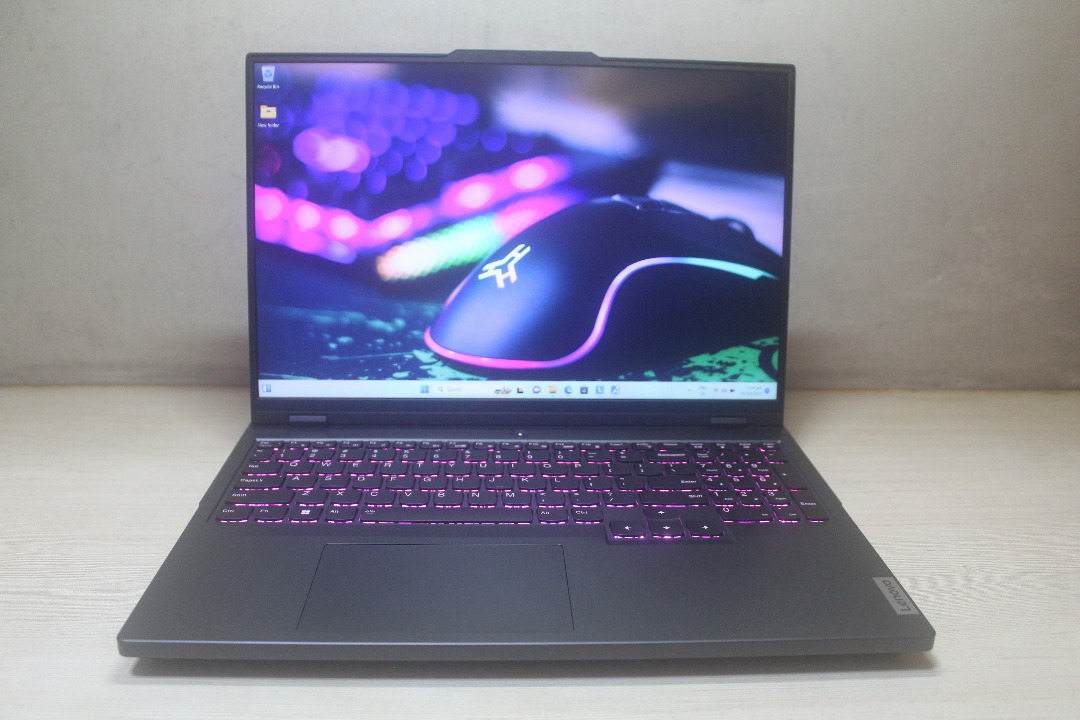 2024 Lenovo Legion pro 5 i914900HX Ram 32GB SSD 2TB Nvidia RTX4070