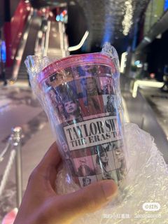 （分類：）位於 。 由 swiftie_13 提交（商品編號 1269781137，圖片 1）。簡介： 。