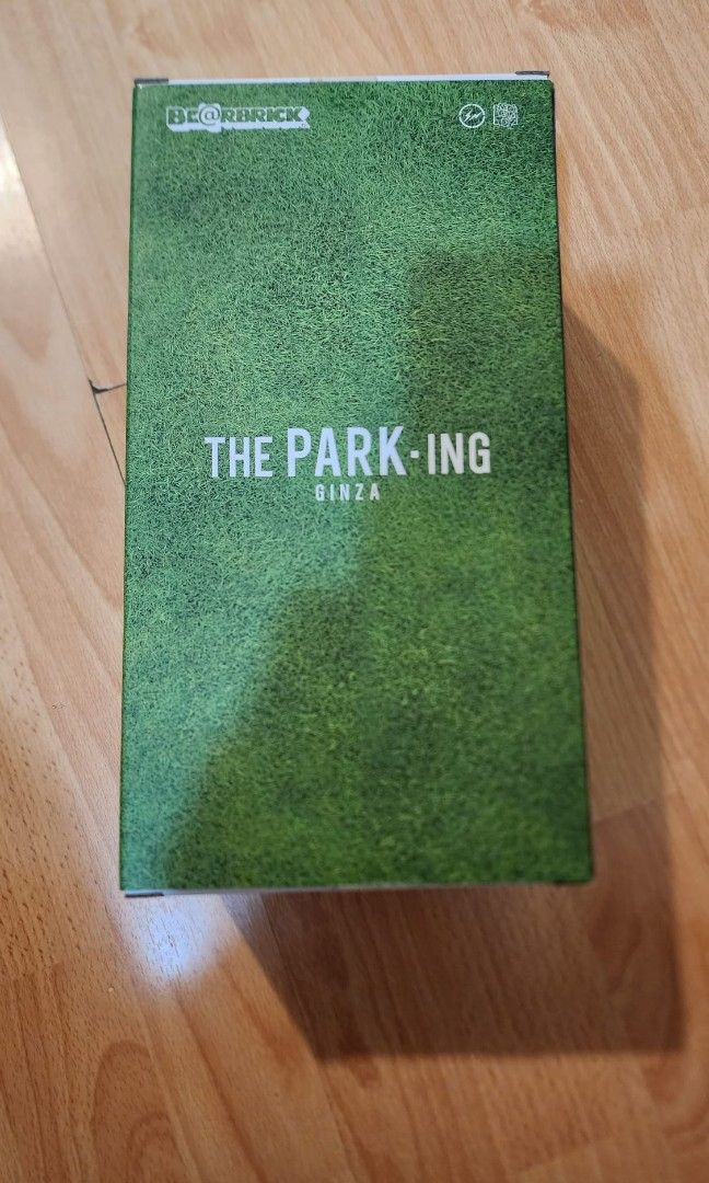 全新400, THE PARKING GINZA Bearbrick, 興趣及遊戲, 玩具 & 遊戲類 Carousell