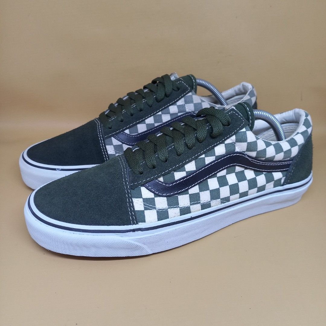 44 VANS OS CHECKERBOARD OLIVE GREEN SEPATU VANS A1 168