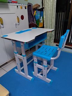 兒童課桌椅