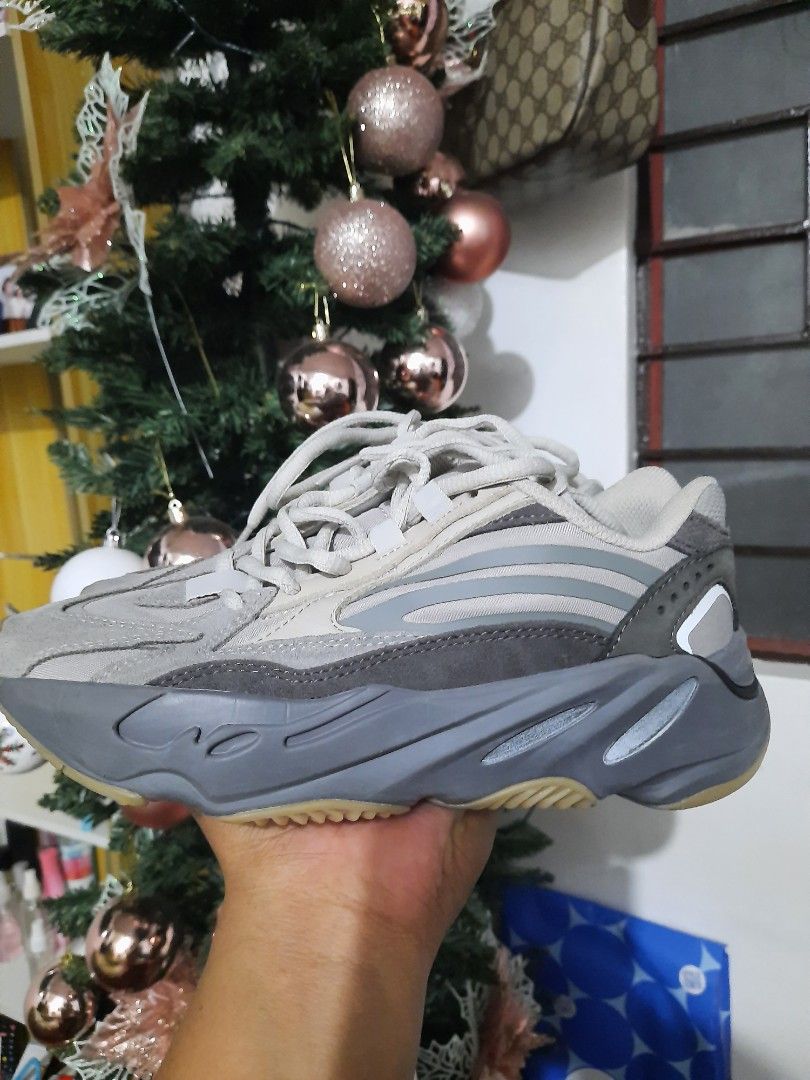 Yeezy 700 size 6 clearance