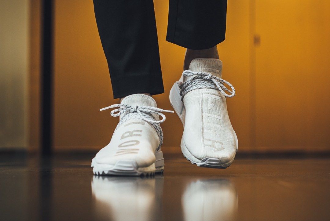 Kasut adidas nmd human race deals