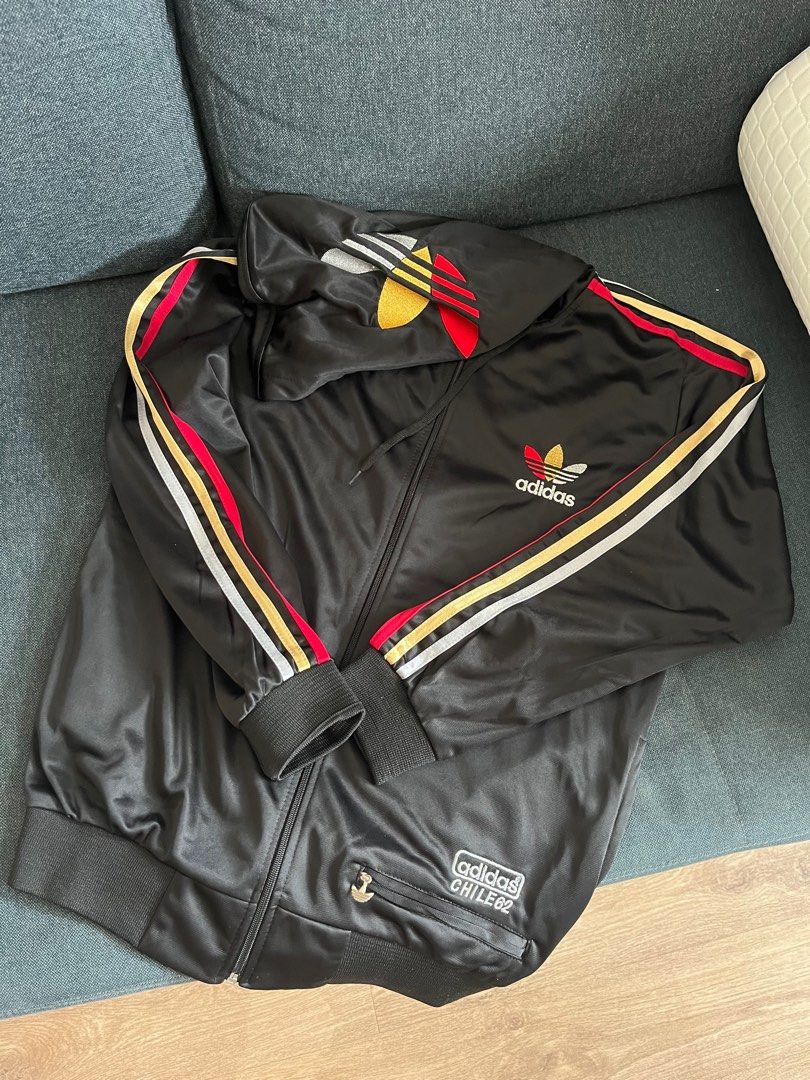 Adidas original hotsell chile 62 jacket