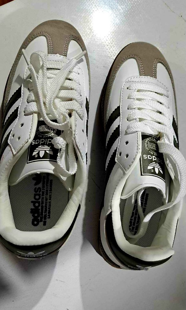 Adidas Samba, Women's Fashion, Footwear, Sneakers on Carousell