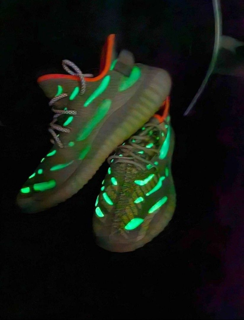 Yeezy zebra glow 2025 in the dark
