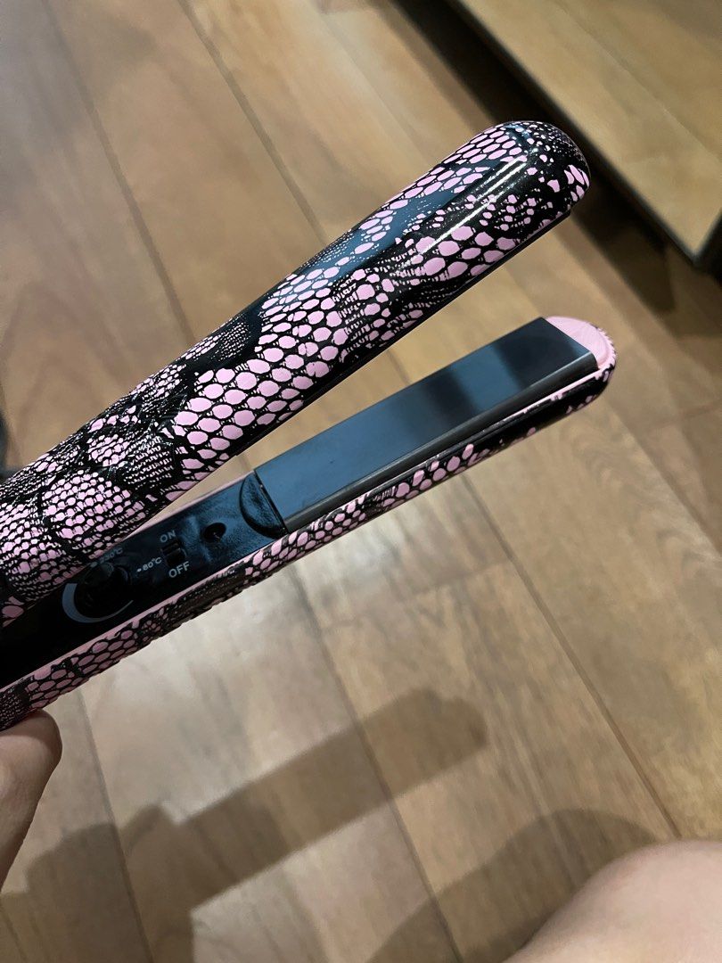 Amika Ceramic Styler Hair Straightener Lace Beauty Personal