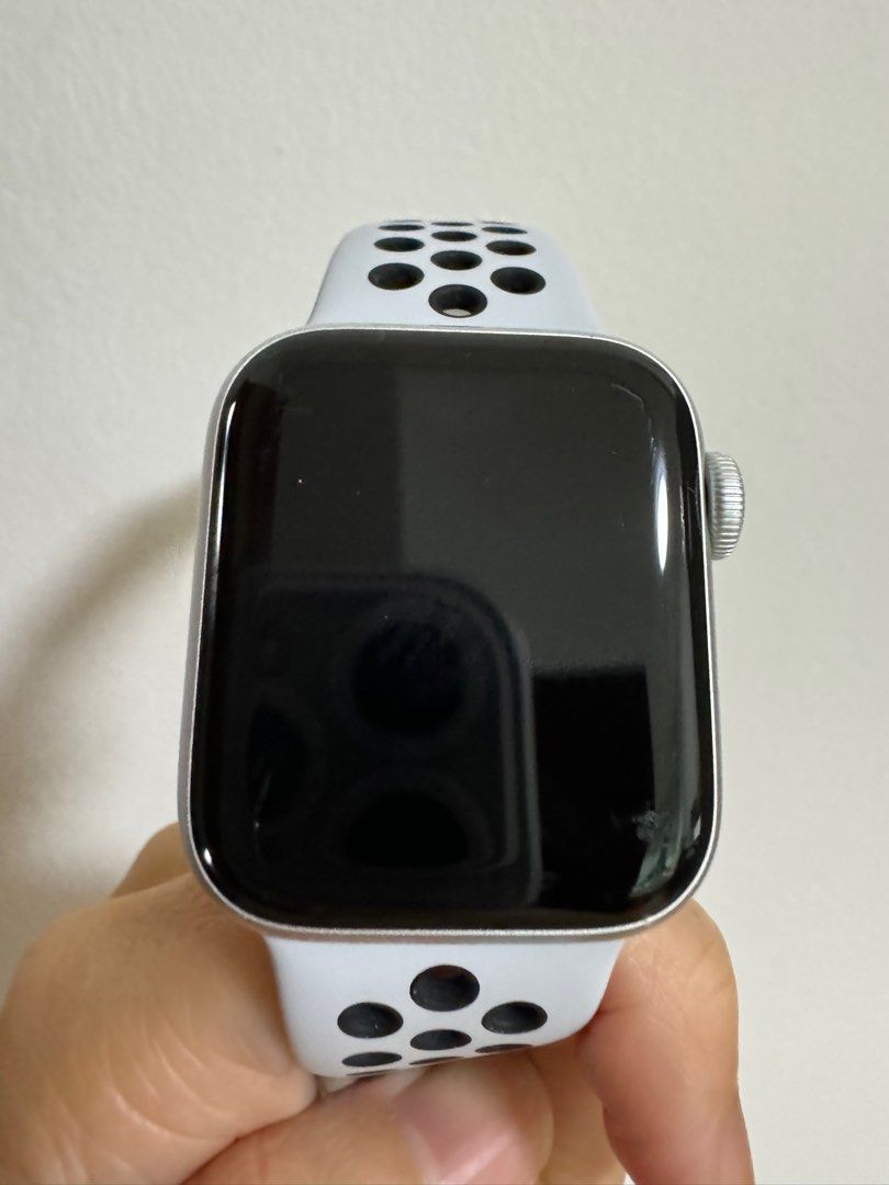 Apple watch series discount 4 nike silver aluminum