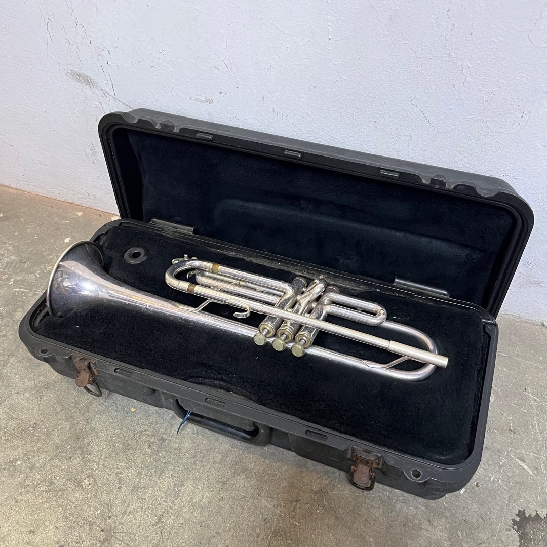 Bach Selmer Trumpet 1530 Hobbies Toys Music Media Musical