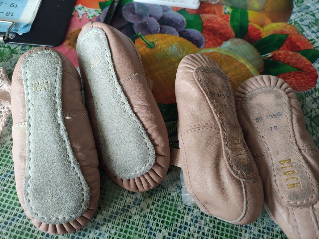 Bag/Ballet kids shoes (Category: Other Babies Going Out Needs) located in San Juan City. Submitted by vingabby (Listing ID 1261195400, Image 3). Description: selling as bundle used preloved from US shipping c/o buyer payment thru gcash others no return no exchange no meet up.