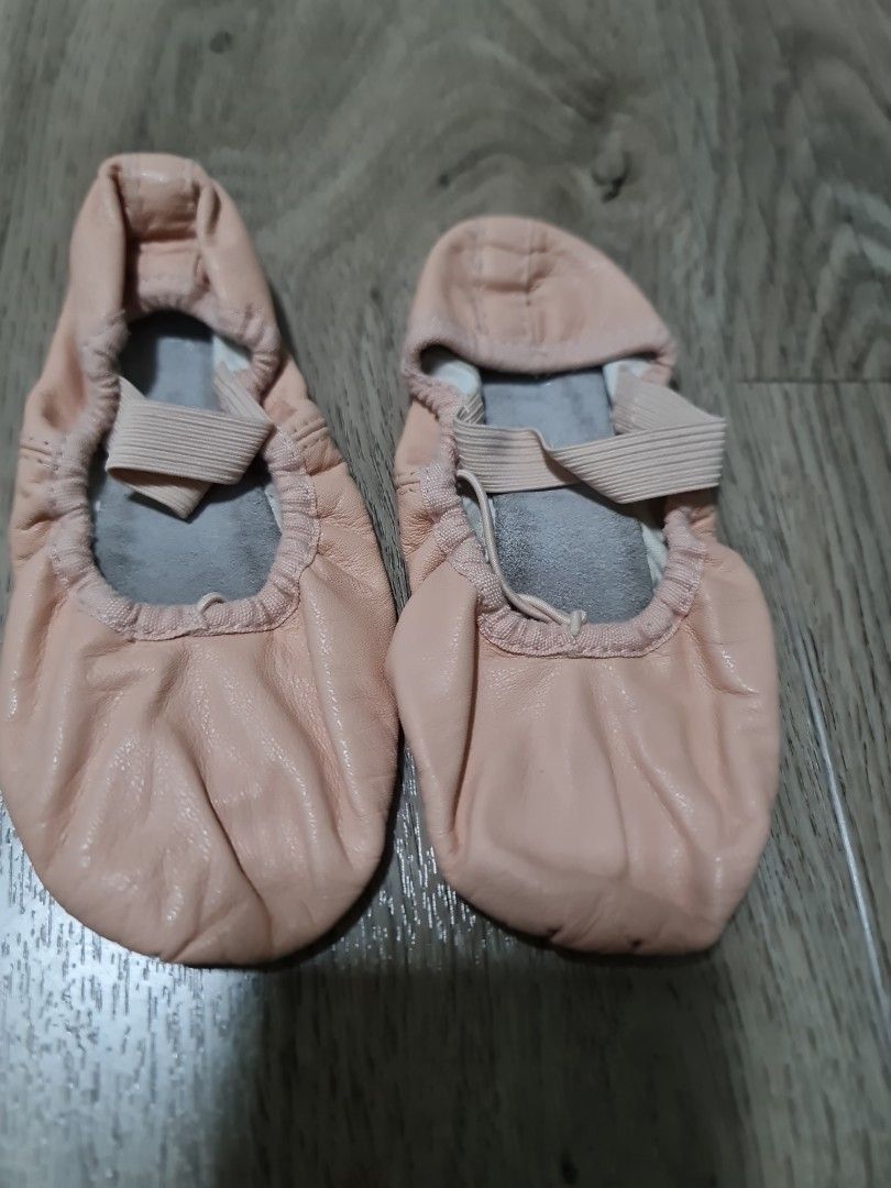 Ballet shoes size 12D
