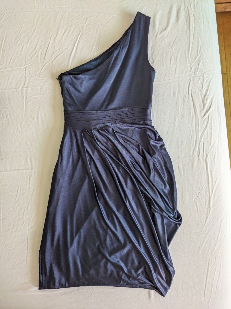 BCBG Maxazria Elegant Silky Midnight Blue Silk Assymetrical/Off Shoulder  Toga Dress with Gathered Waist, Women's Fashion, Dresses & Sets, Evening  dresses & gowns on Carousell