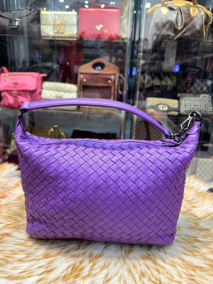 Bottega Veneta Intrecciato Ciambrino Shoulder Bag