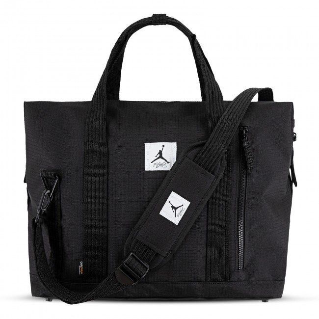 BRAND NEW IN STOCK Nike Air Jordan duffle bag Travel Carrying