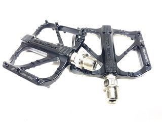 Brand New Light Weight Bicycle Pedals