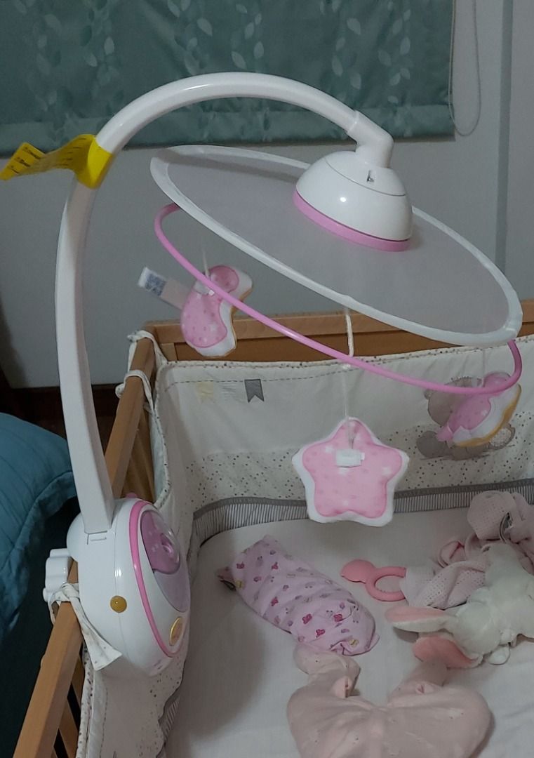 Chicco magic star cot mobile clearance