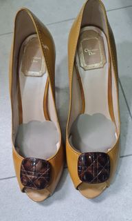 Gold designer heels sale on sale