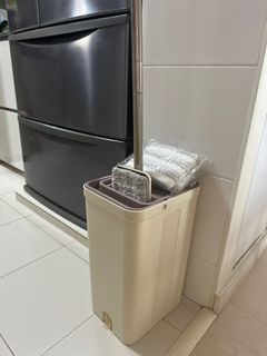 Cleaning tool