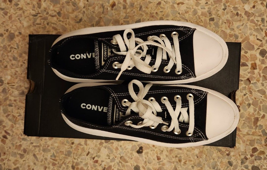 Chuck taylor sneakers womens online