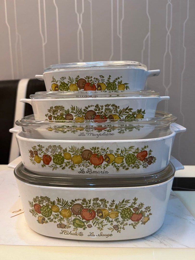 Corningware set top