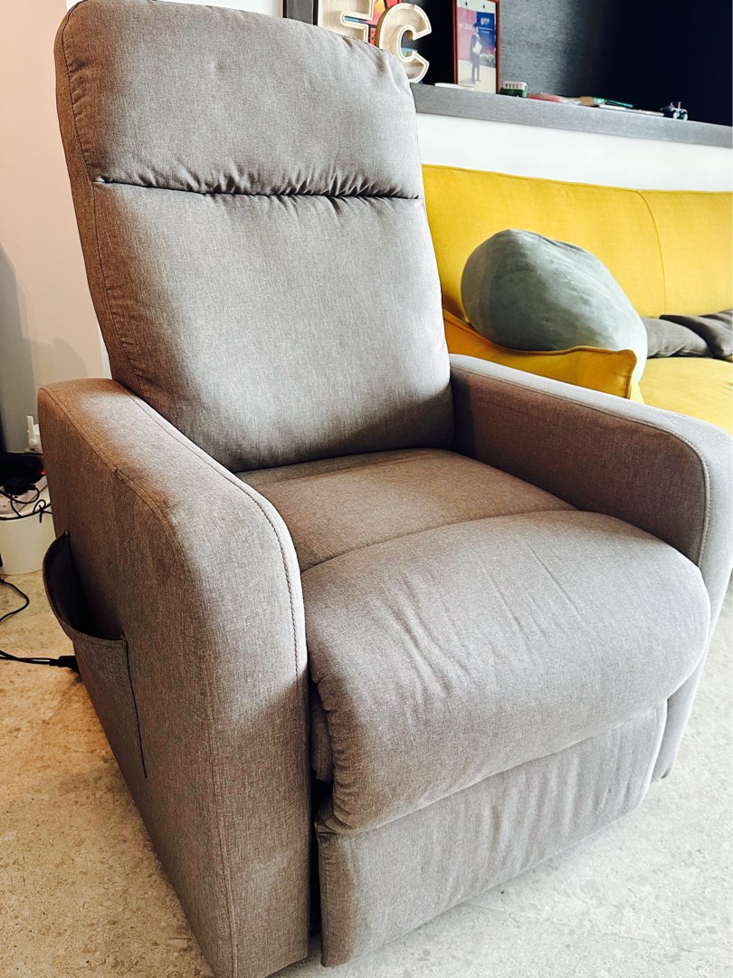 Courts best sale recliner chair