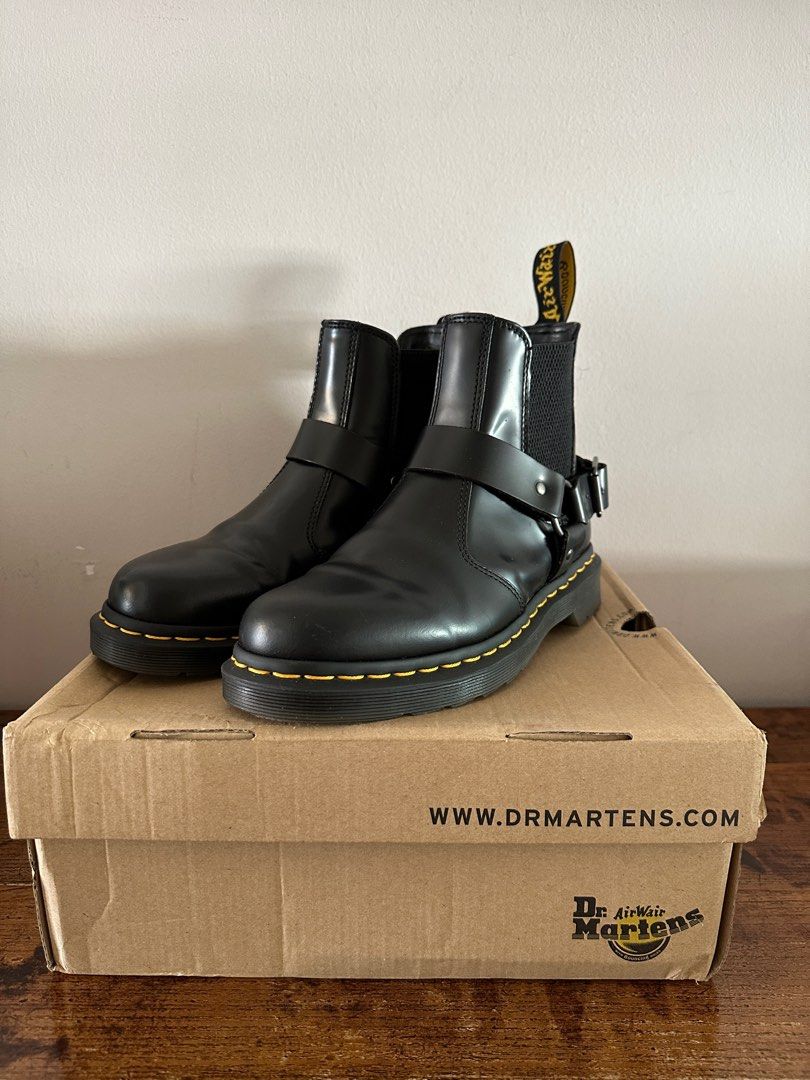 Dr Martens Wincox Black Leather Chelsea Boot Women s Fashion