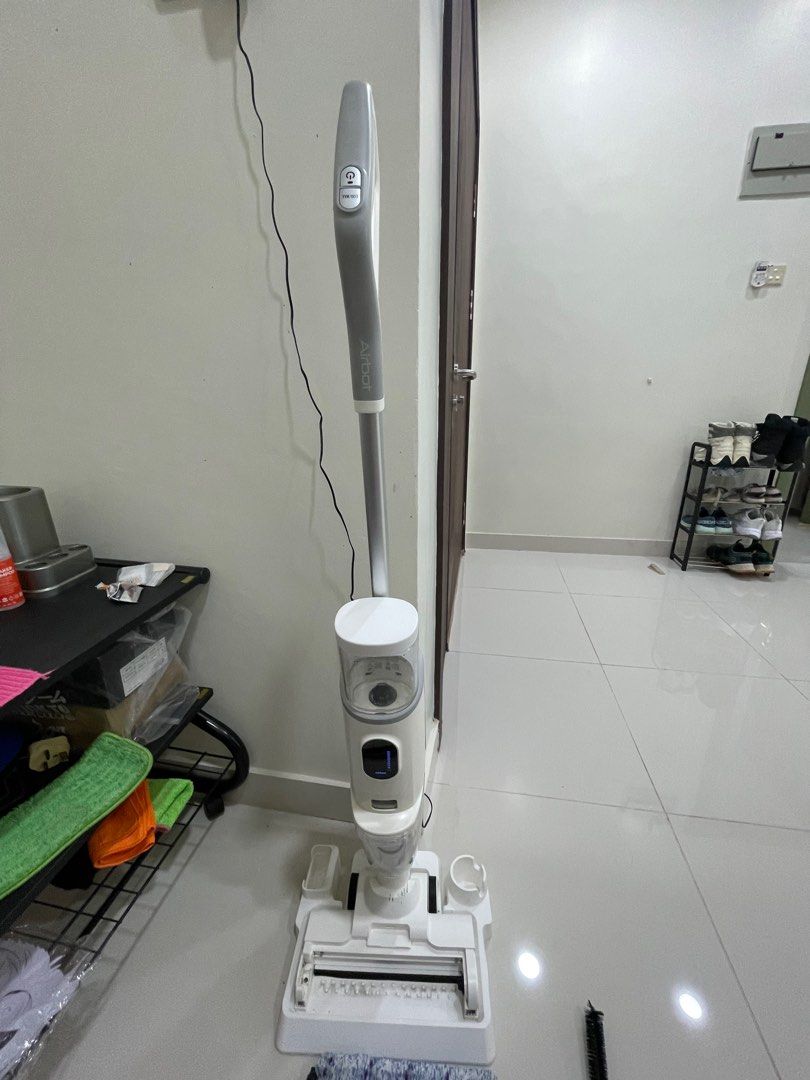 2nd hand Airbot iClean Pro A6 Wet Vacuum cleaner for sell, TV & Home