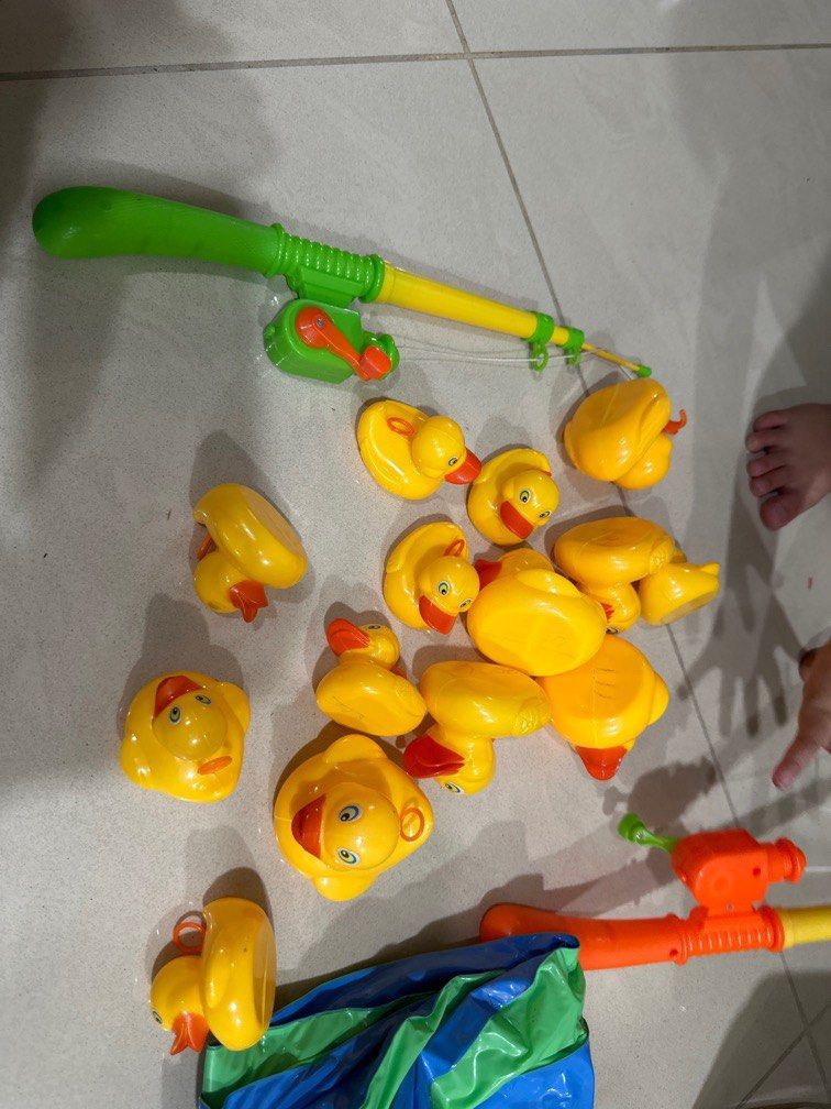 Floating duck / duck fishing toy, Hobbies & Toys, Toys & Games on Carousell