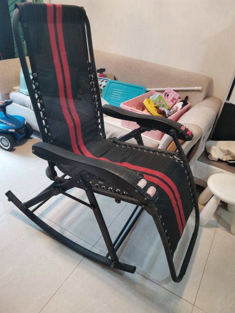 foldable chair wobbly, Furniture & Home Living, Furniture, Chairs on