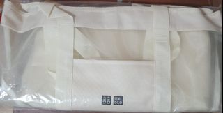 FREE Uniqlo Eco bag with thermal cooler WHEN YOU BUY...